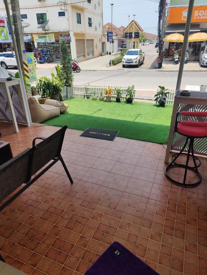 Cafe Nana Hotel Nong Prue Esterno foto