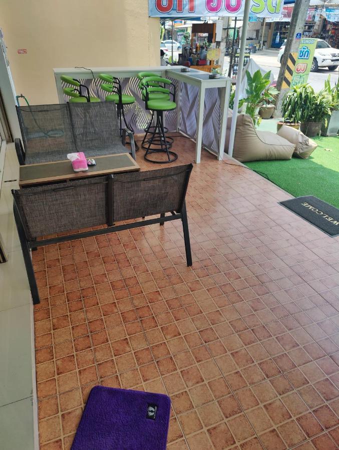 Cafe Nana Hotel Nong Prue Esterno foto
