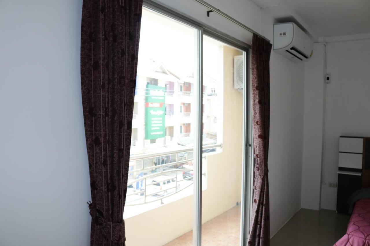Cafe Nana Hotel Nong Prue Esterno foto