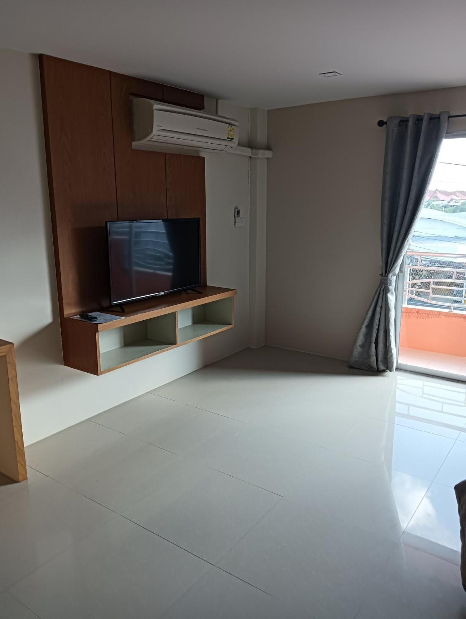 Cafe Nana Hotel Nong Prue Esterno foto